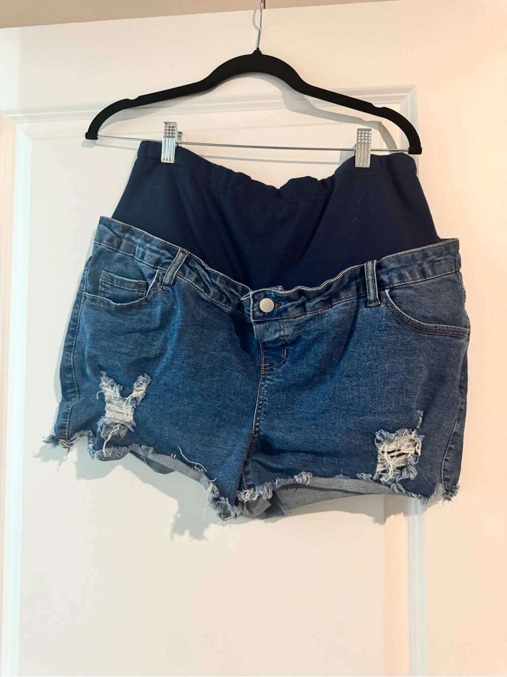 SHEIN Dark Blue Maternity Denim Cutoff Shorts with Navy Belly Panel